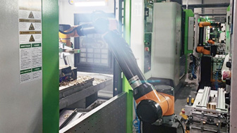 CNC 공작기계 가공물 투입/배출